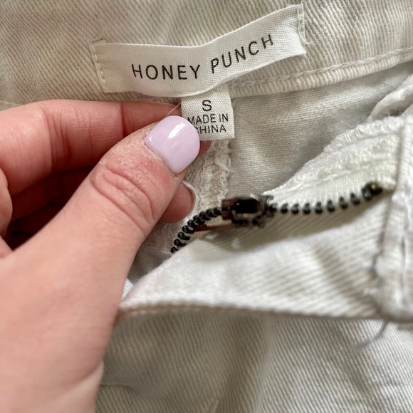 Honey Punch White Denim Skirt - Picture 3 of 6